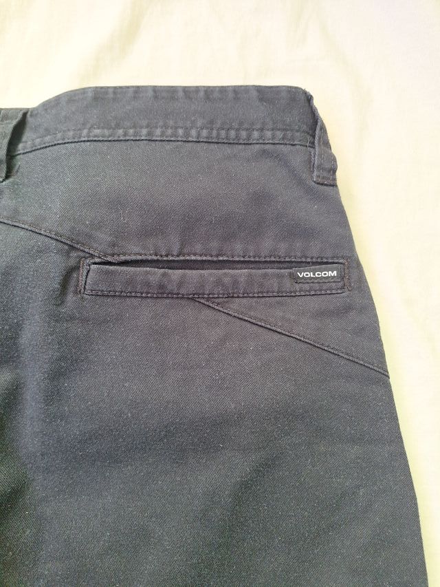 Pantalón corto Volcom negro talla M