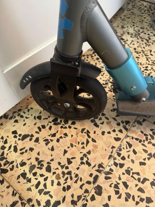 Patinete plegable azul