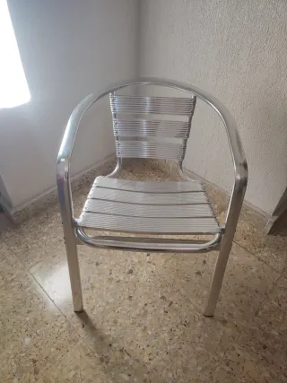 Conjunto mesa y 4 sillas metálicas exterior