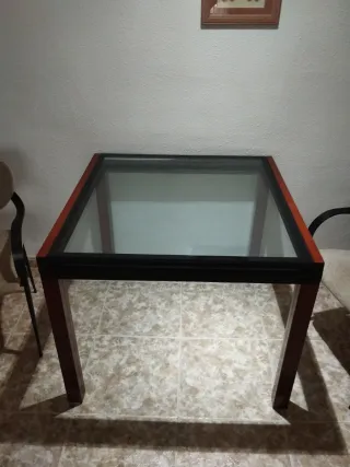 Mesa de cristal extensible