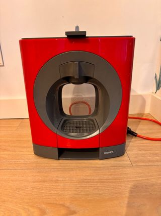 Cafetera Dolce Gusto Roja