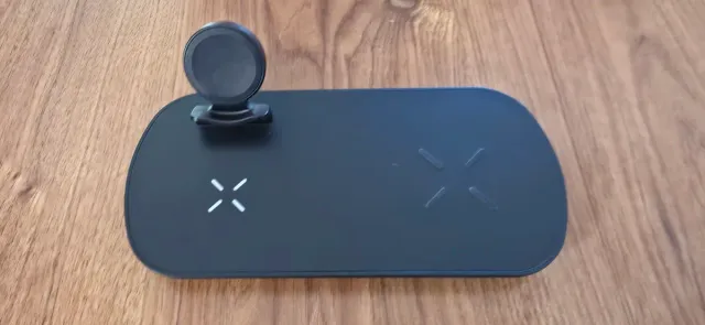 Stazione Ricarica Wireless 3-in-1