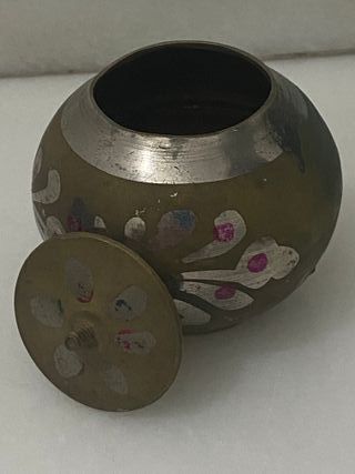 Antiguo joyero de metal