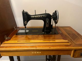 Máquina de coser antigua Sigma