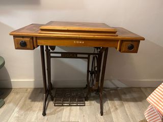 Máquina de coser antigua Sigma