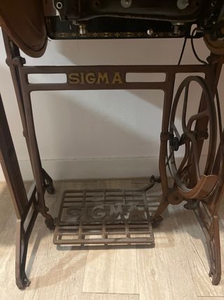 Máquina de coser antigua Sigma