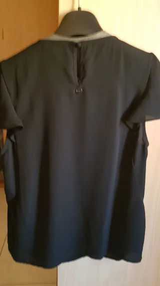 Liu Jo Blusa Nera con Dettagli Gioiello