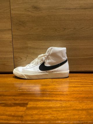 Nike Blazer Mid '77 Zapatillas Blancas