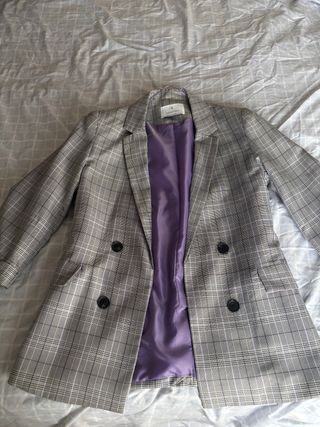 Americana cuadros gris y morado Talla L