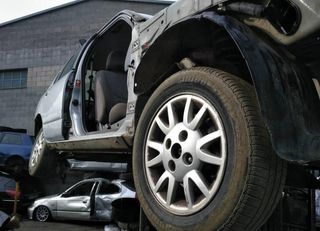 Despiece NISSAN PRIMERA Color GRIS CD20 BERLINA