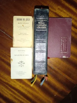 Lote libros religiosos antiguos