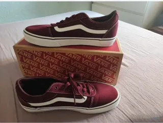 Zapatillas Vans granates talla 39