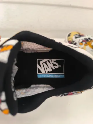 Zapatillas Vans ultrarange Disney Mickey está sin 