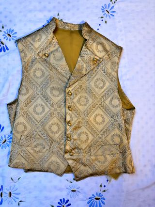 Traje de Saragüell Fallero Dorado y Rojo Vino