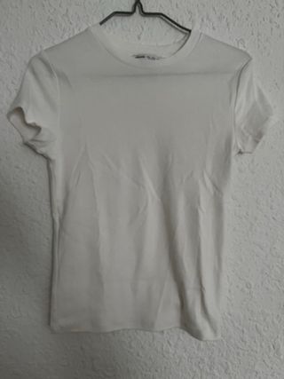 Camiseta Bershka Blanca Talla M