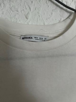 Camiseta Bershka Blanca Talla M
