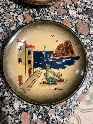 2 Platos Vintage Decorativos
