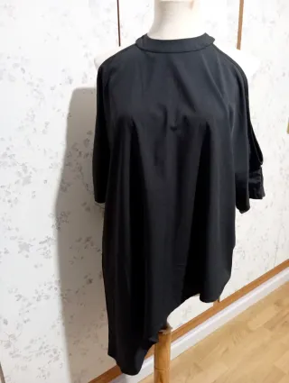 Blusón Asimétrico Hombros Descubiertos T.3XL