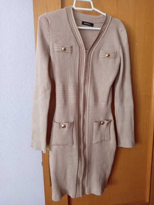 Vestido Jasmine Beige Cremallera Bolsillos