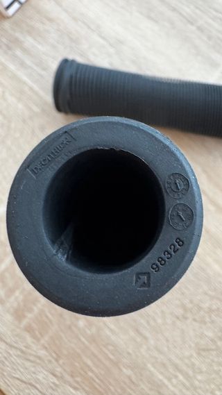 Puños Manillar MTB Negros 22,2mm 125mm