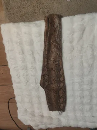 Pantalón Zara estampado M