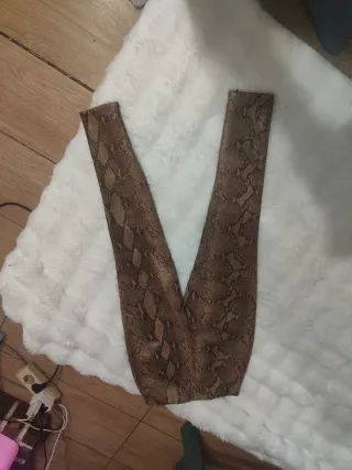 Pantalón Zara estampado M