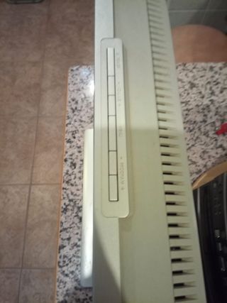 Televisor Philips Negro y Plateado