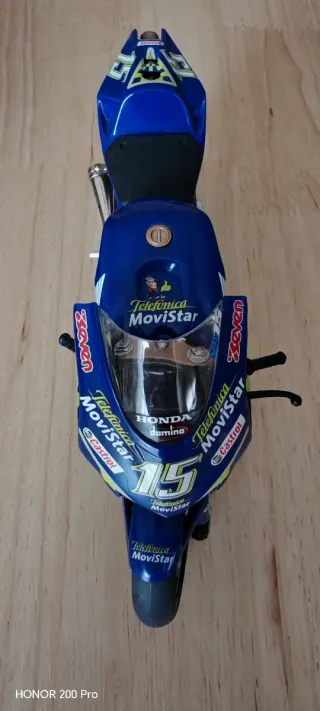Moto de colección a escala