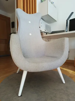 Butaca de diseño gris