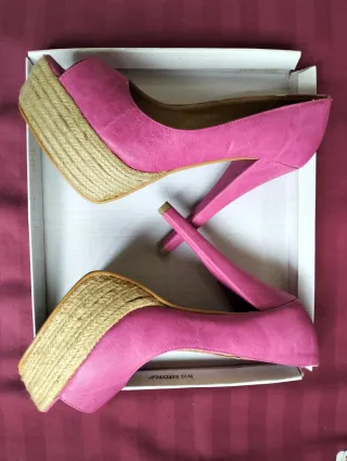 Zapatos de tacón rosa plataforma