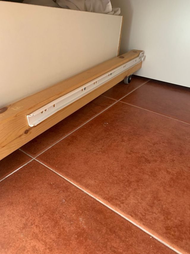 Cama Ikea. Hay que desmontar. recogida en ELBOSQUE