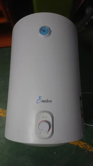 Termo Eléctrico 80L Emelson