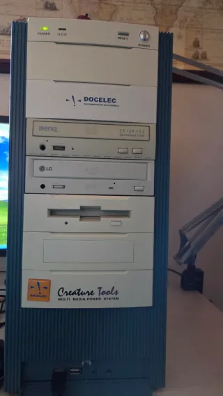 Ordenador antiguo Pentium 4 Windows XP