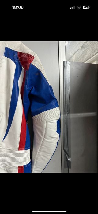 Mono de moto competición