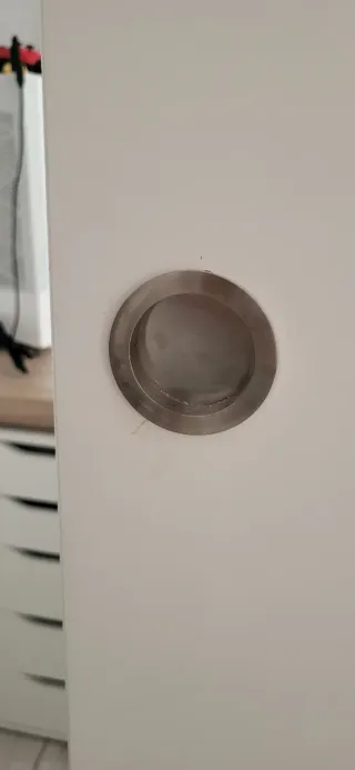 Puerta corredera blanca con uñero del Leroy Merlin