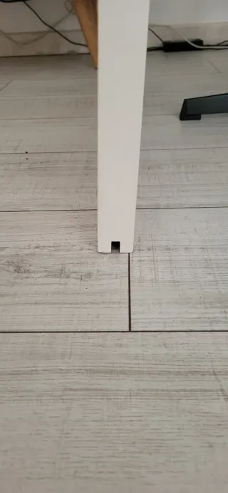 Puerta corredera blanca con uñero del Leroy Merlin