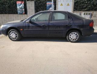 Despiece FORD MONDEO Color AZUL RKF BERLINA 1.8