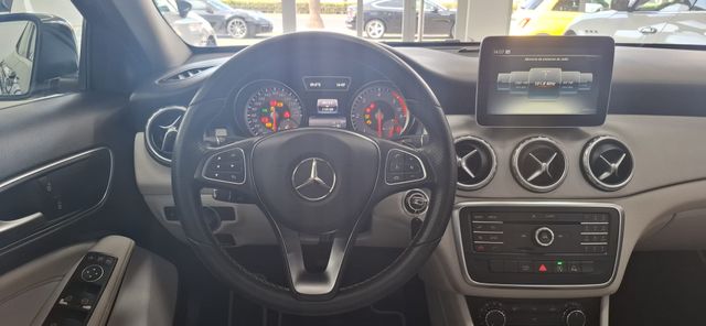 Mercedes-Benz GLA 200 URBAN AUTOMÁTICO 2016
