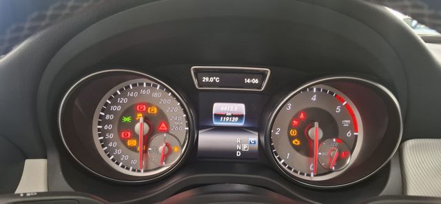 Mercedes-Benz GLA 200 URBAN AUTOMÁTICO 2016