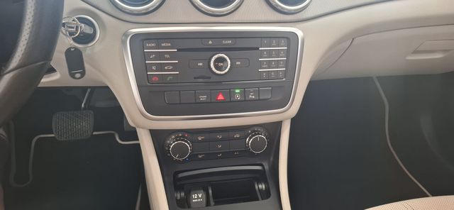 Mercedes-Benz GLA 200 URBAN AUTOMÁTICO 2016