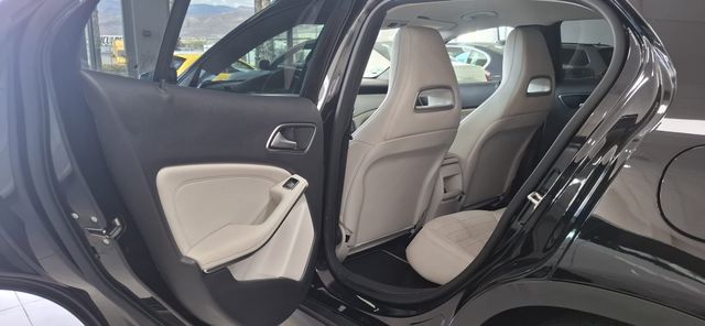 Mercedes-Benz GLA 200 URBAN AUTOMÁTICO 2016