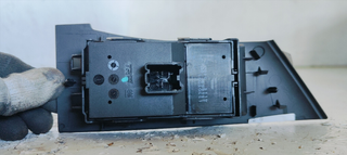 MANDO ELEVALUNAS DELANTERO IZQUIERDO OPEL ASTRA J
