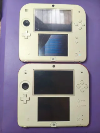 2 Nintendo 2DS ROTTO