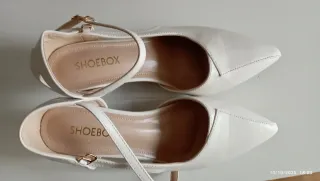 Zapatos de vestir beige tacón cuadrado talla 37/5