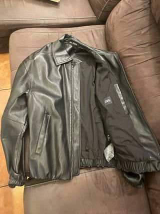Chaqueta de cuero ZARA