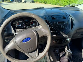 Ford Transit Courier 2015