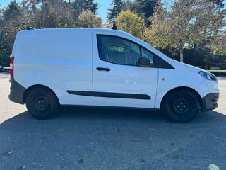 Ford Transit Courier 2015