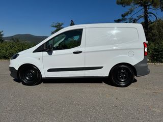 Ford Transit Courier 2015