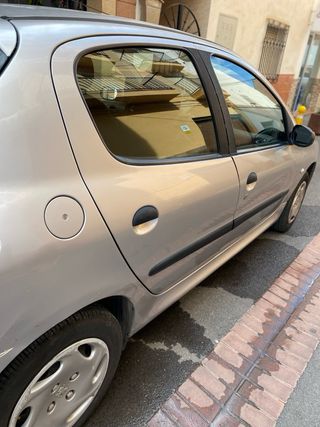 Peugeot 206 2001