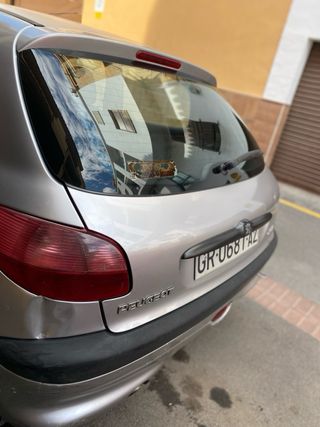 Peugeot 206 2001